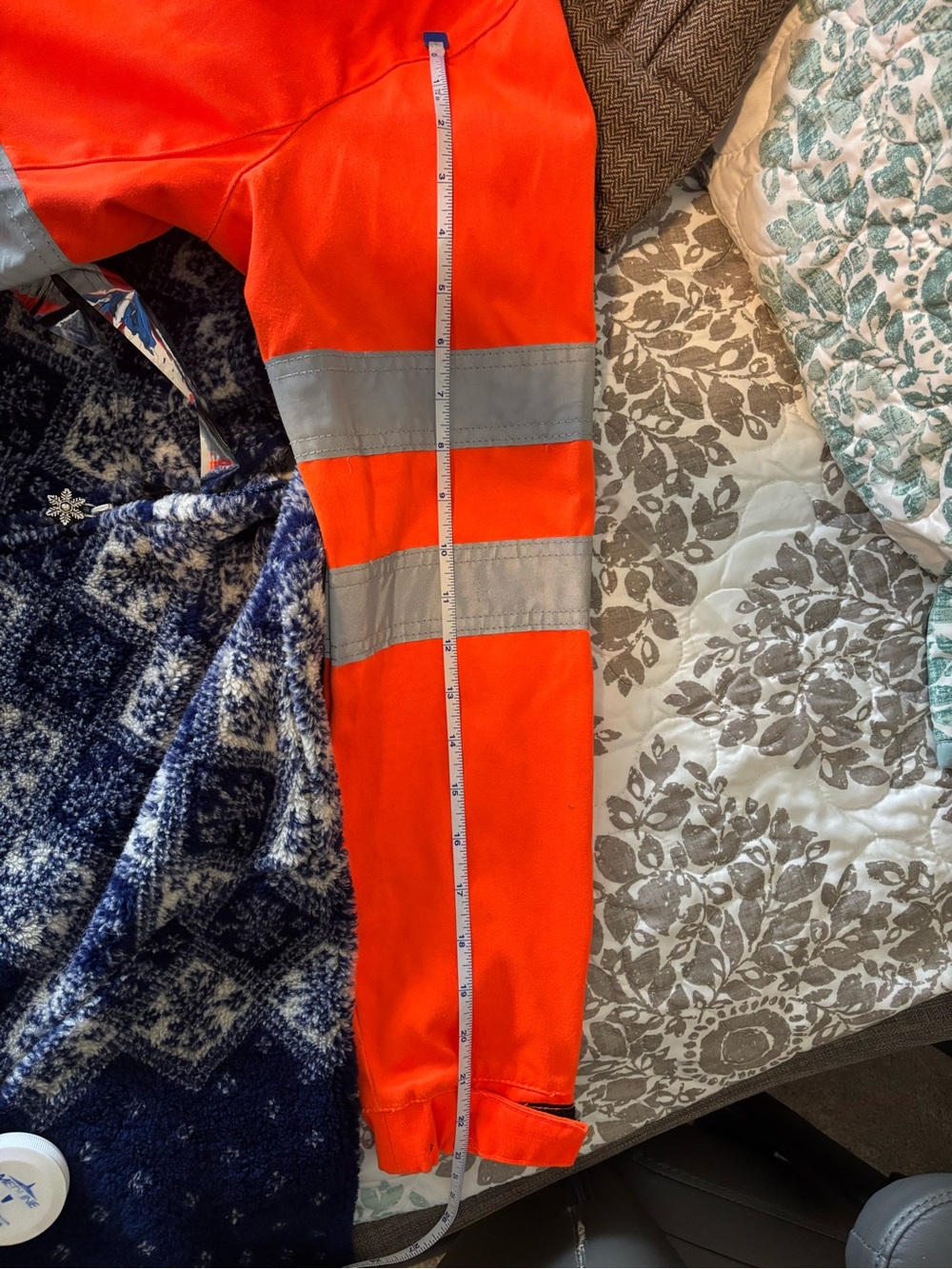 Helly Hansen Orange and Black High-Visibility Rain Jacket - Picture 12 of 12